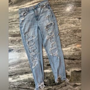American Eagle jeans “Mom Jean” size 6